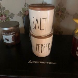 RaeDunn Salt And Pepper Cellars LL